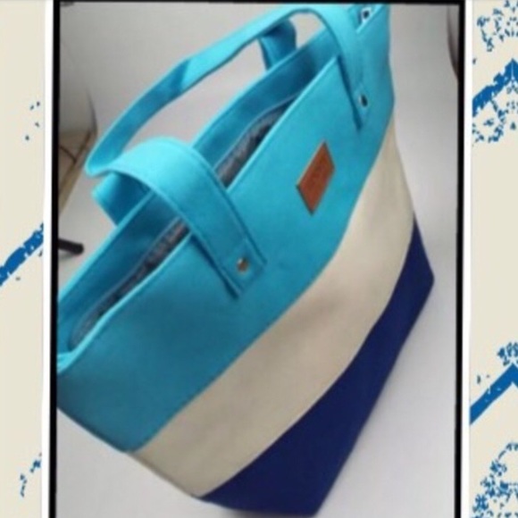multi blue & white zip top tote - Picture 3 of 7